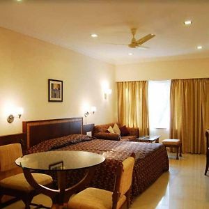 Hotel Juhu Plaza